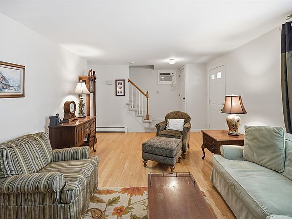 5th image of 9 Crane Crossing Road #3-2