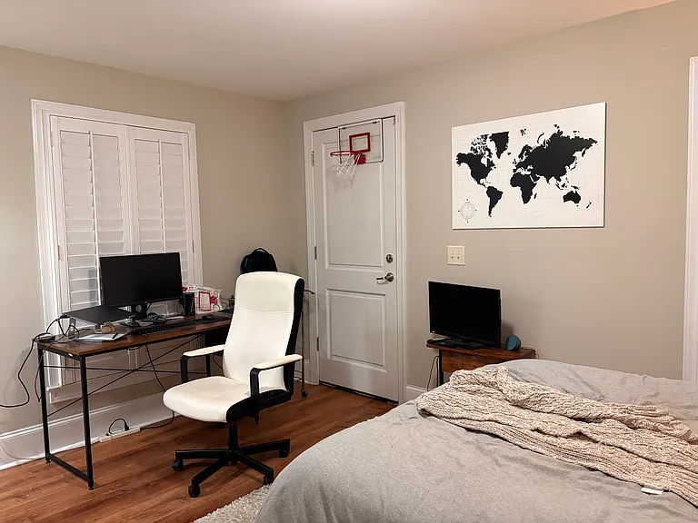 Lower-Level Bedroom with Study Nook