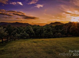 206 Hooker Rd, Columbus, NC 28722