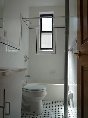 Rented by JR Properties, LTD | media 15