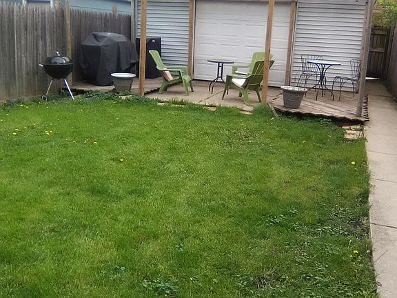 4th image of 2863 W Belden Ave #A