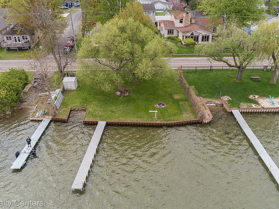 903 S Lake Dr, photo 15