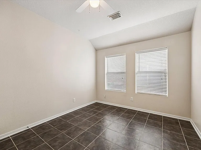15519 Hickory Dale St — Photo 14