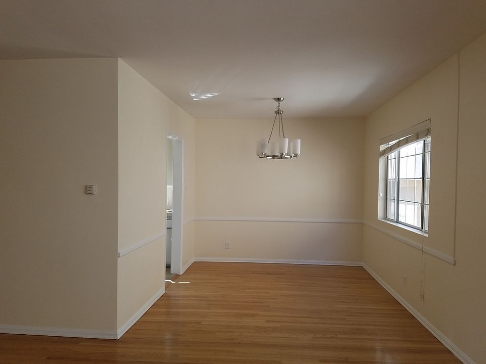 1st image of 1135 S Oakhurst Dr #Ad9b7282d