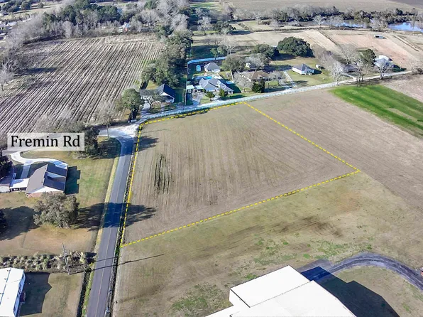 614 Coteau Rd, New Iberia, LA 70560