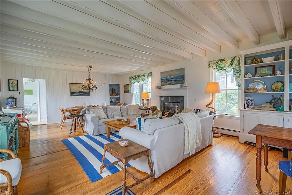 4 bed, 2.0 bath, 1944 sqft, $26,500 — Photo 4