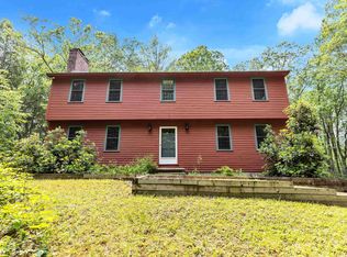 45 Hitching Post Ln, Bedford, NH 03110