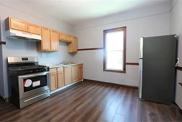 8620 S Marquette Ave #1R — Photo 4