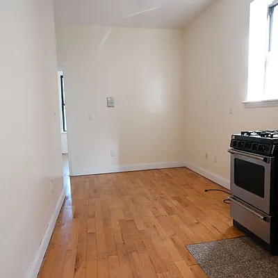 Rented by Nooklyn NYC LLC | media 37