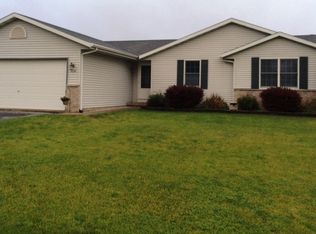 2936 Autumn Ln, East Troy, WI 53120