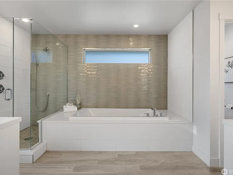 10317 Sand Point Way NE — Photo 23