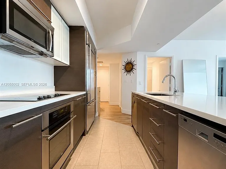 500 Brickell Ave #1805 — Photo 7
