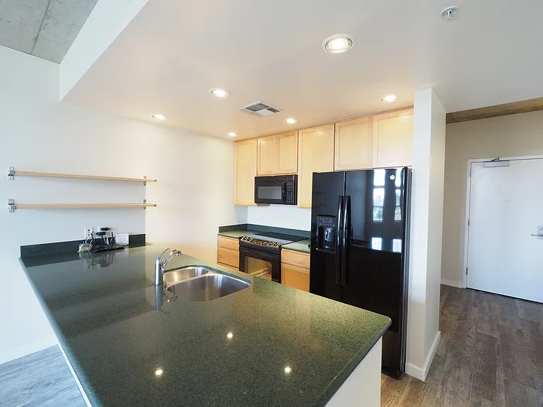 275 S Harrison St #505 — Photo 7