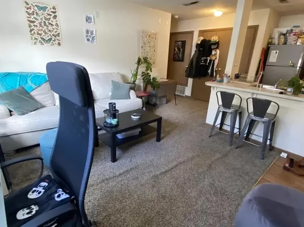 1241 Ohio St E, Lawrence, KS 66044