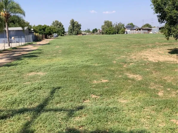 18438 Hawthorne Ave, Bloomington, CA 92316