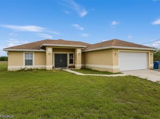 7018 Pilgrim Ct, Labelle, FL 33935