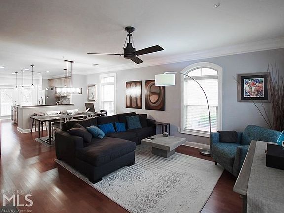 2nd image of 1196 Vista Trl NE