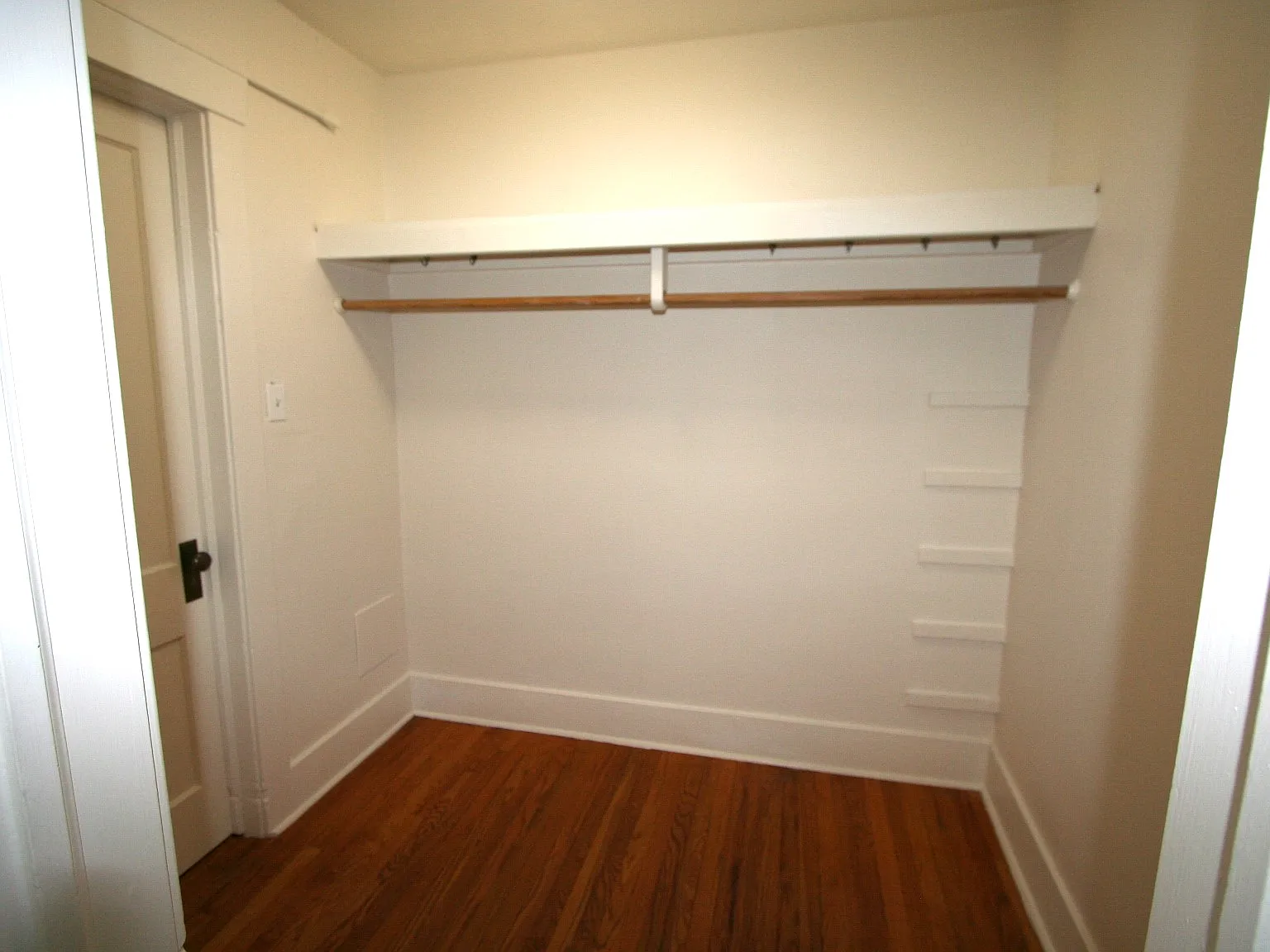 Studio, 425 sqft, $1,095 — Photo 4