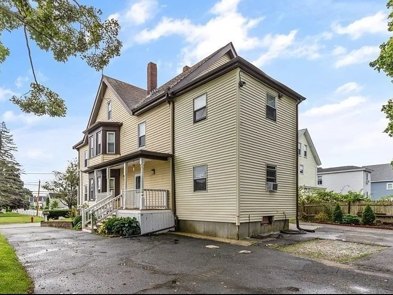 67 Wales St #2 — Photo 4