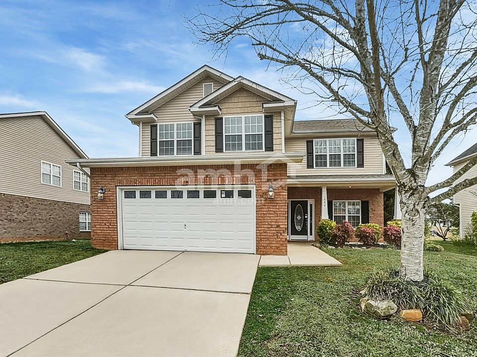 1st image of 1684 Woods Ln