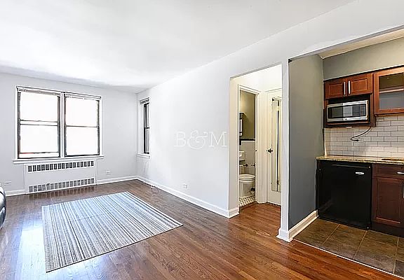 5th image of 50-54 E 8th St #4V