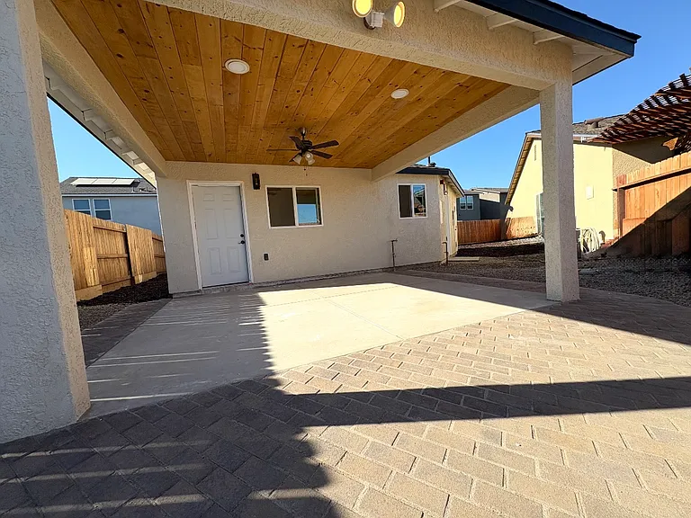 Yandris Ct — Photo 2