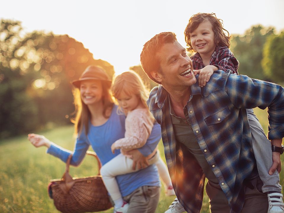 GettyImages-474675938- Super Cute Fam