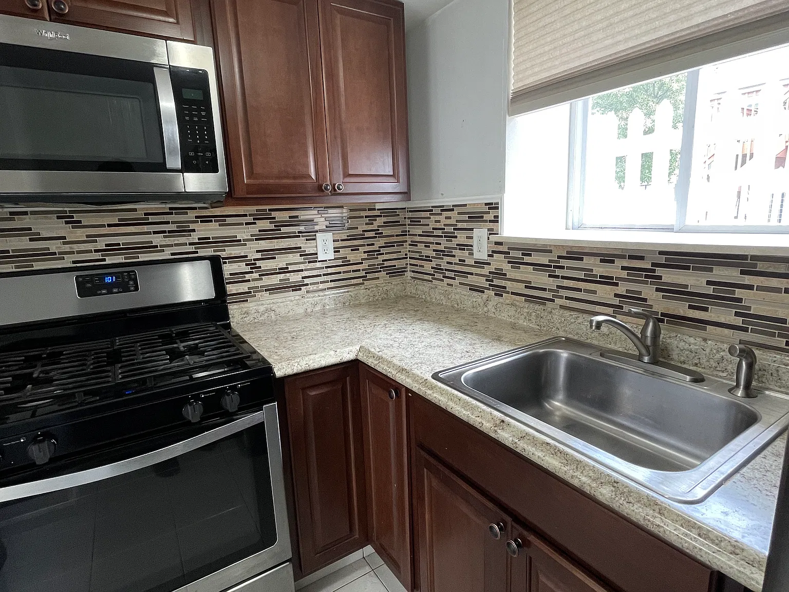 1 bed, 600 sqft, $1,700 — Photo 4