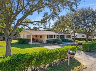 15100 Jamaica Dr, Palm Beach Gardens, FL 33410
