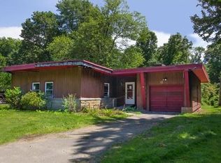 90 Main St, Hampden, MA 01036