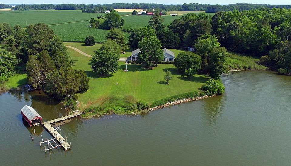 1st image of 482 Cralle Cove Dr