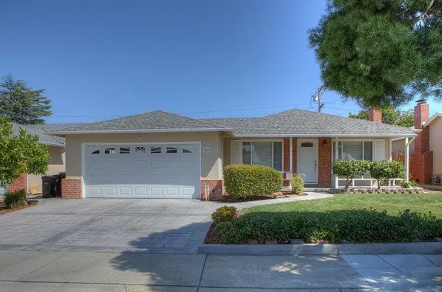 426 Ositos Ave — Photo 1