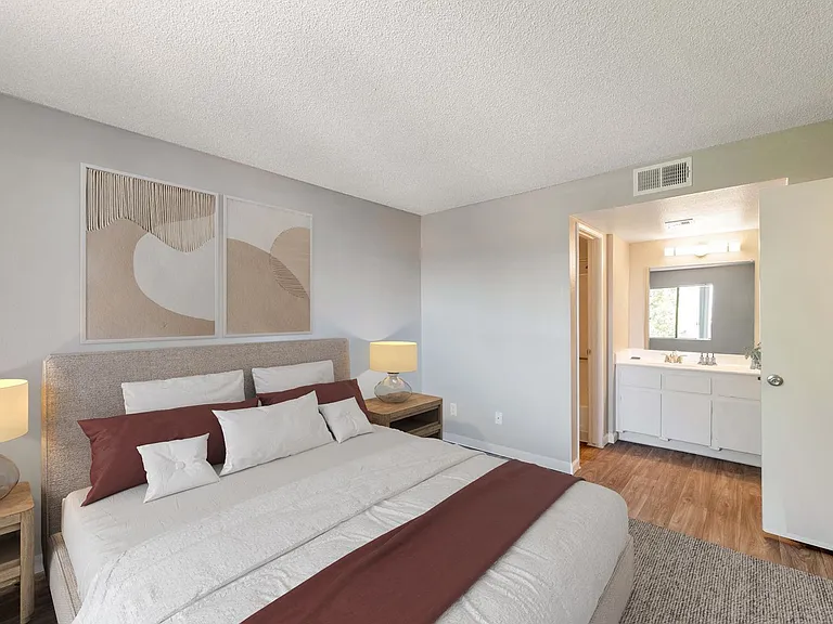Hidden Cove Apartments — Photo 49