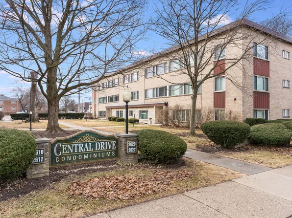 2622 Central Dr APT 2N, Flossmoor, IL 60422