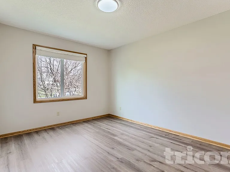 7920 Grinnell Way — Photo 15