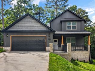 27 Benwick Ln, Bella Vista, AR 72714