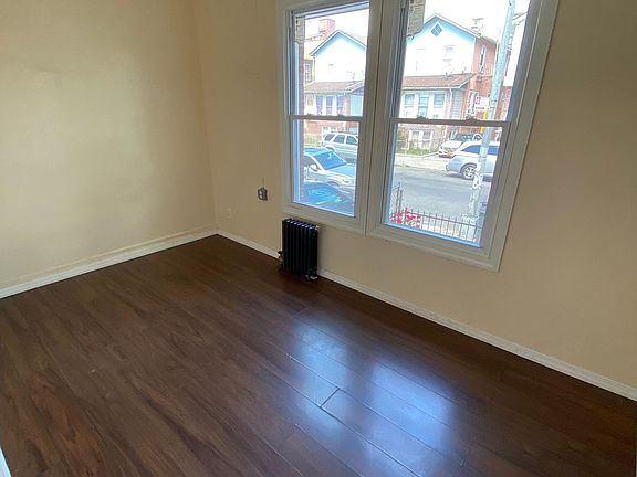 3rd image of 3044 Brighton 4th St #1