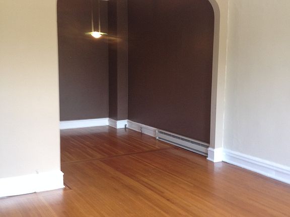 5th image of 2929 N Charles St #2