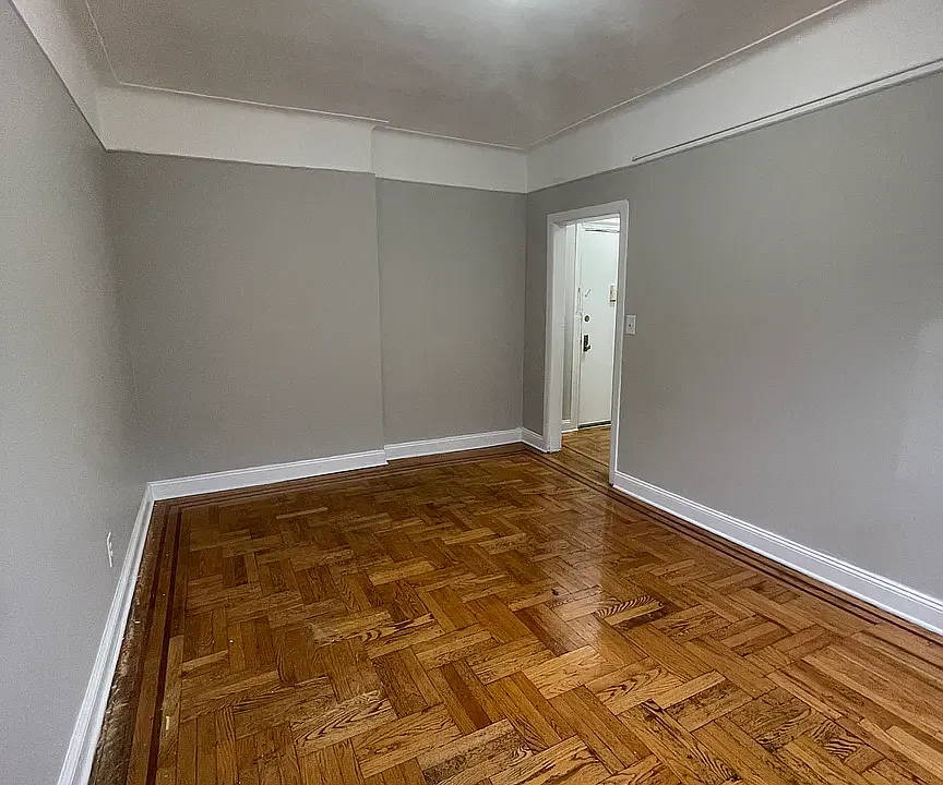 945 Saratoga Ave #2B