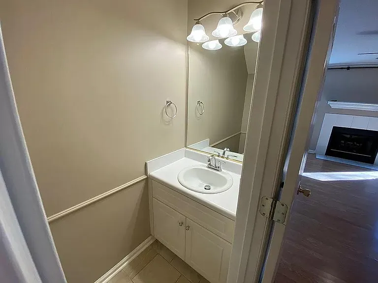 4710 Brookwood Dr — Photo 27