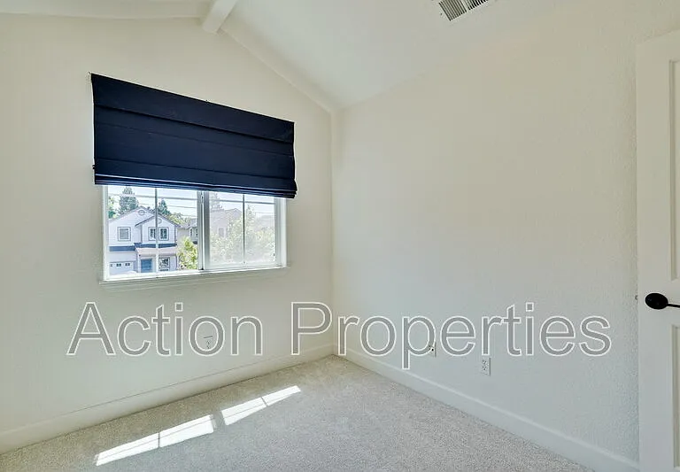 116 College Ave — Photo 25