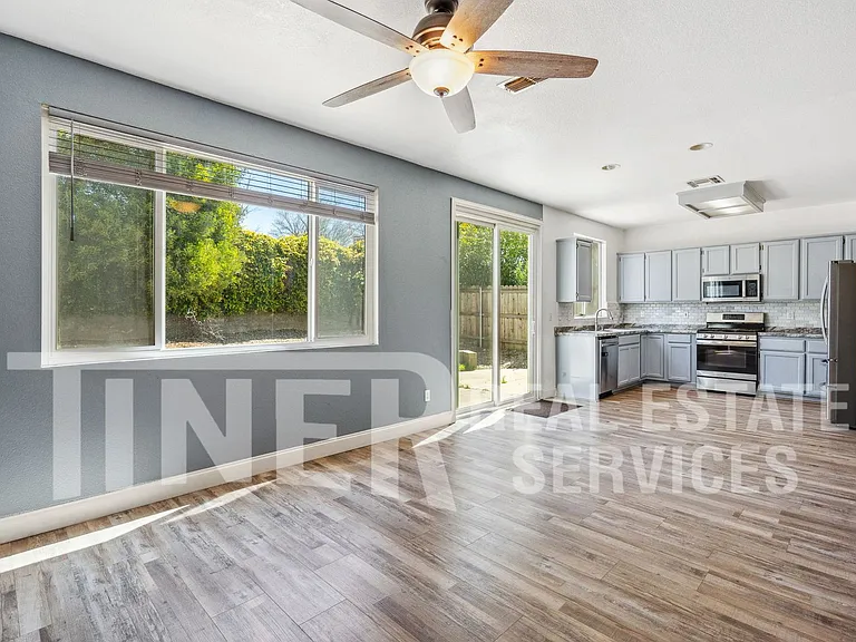 6948 Trailride Way — Photo 3