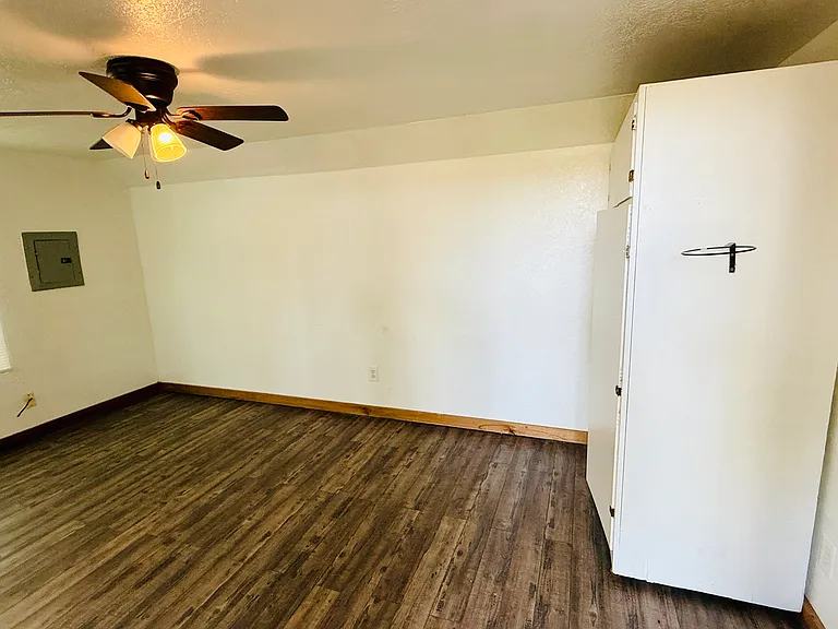 1001 W Minnesota Ave #1003 — Photo 4
