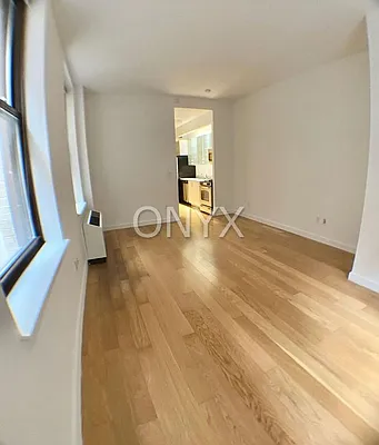 Rented by Onyx Group of New York | media 3