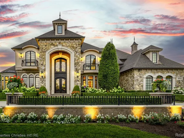 48928 Barola Ct, Northville, MI 48167