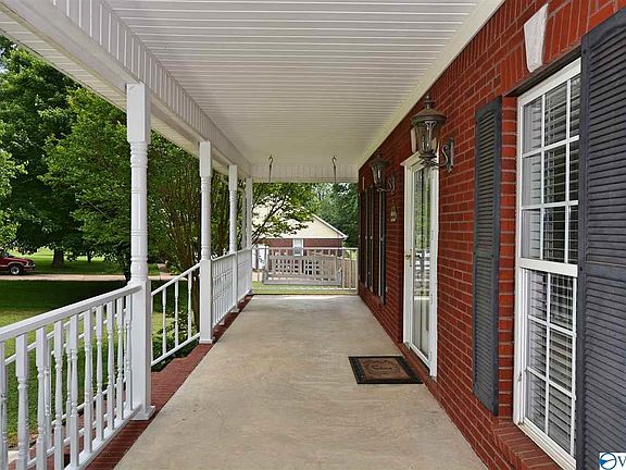 4th image of 104 Jasper Dr