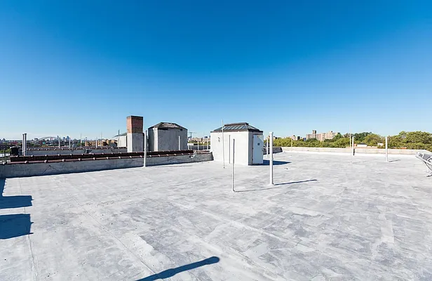 Rented by Clove Realty LLC | media 10