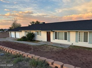 695 13th St W, Saint Johns, AZ 85936