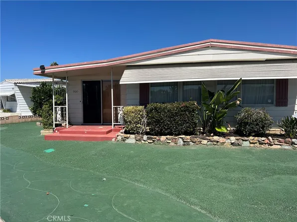 900 W Johnston Ave, Hemet, CA 92543