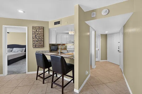 3 bed, 1406 sqft, $3,000 — Photo 4